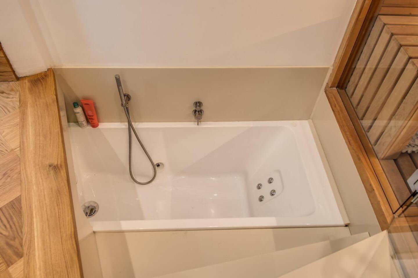 Luxury By Spanish Square Appartamento *